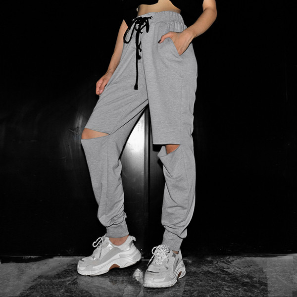 Κυρίες μόδας υψηλής μέσης και τραχιά στοιχεία