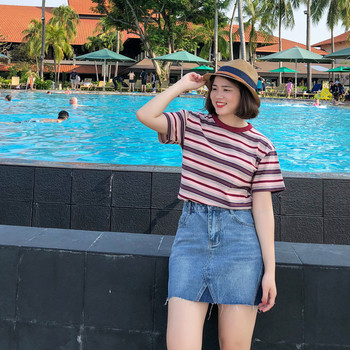 Μοντέρνα φούστα denim με υψηλή μέση