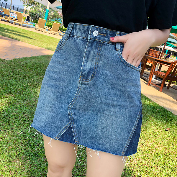 Μοντέρνα φούστα denim με υψηλή μέση