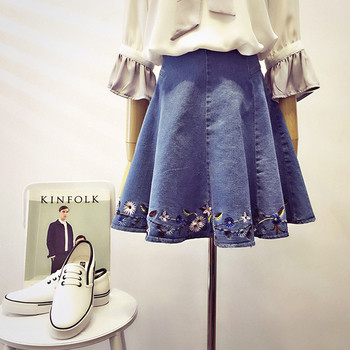 Γυναικεία φούστα denim με floral μοτίβα