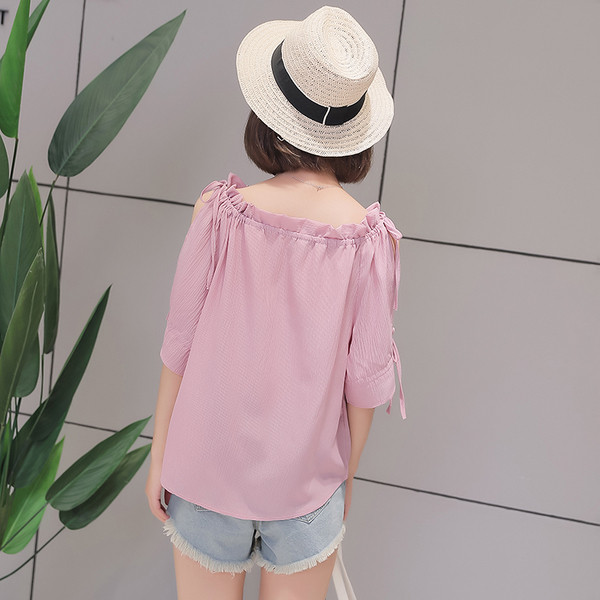 Bluză de damă cu umerii deschiși din șifon