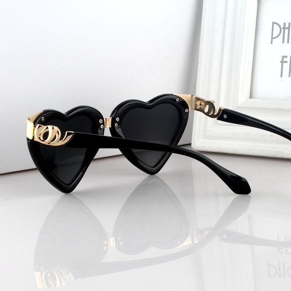 Κυρίες γυαλιά ηλίου σε τρία χρώματα - Καρδιά