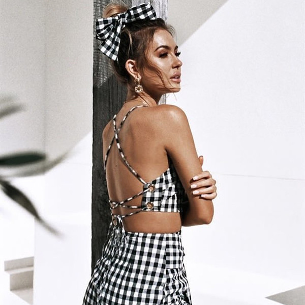 Top de damă în carouri cu spatele deschis