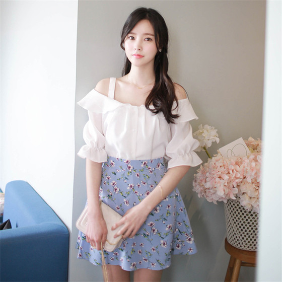 Γυναικεία μπλούζα σιφόν με ανοιχτούς ώμους και μανίκι 3/4