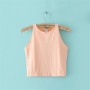 Γυναικεία καθαρή κορυφή σε διάφορα χρώματα με κολάρο σε σχήμα O