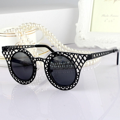 Γυαλιά ηλίου σε διάφορα χρώματα με μεταλλικό σκελετό