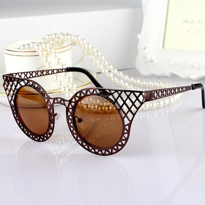 Γυαλιά ηλίου σε διάφορα χρώματα με μεταλλικό σκελετό