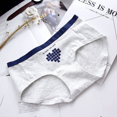 Άνετο βαμβακερό εσώρουχο με εφαρμογή