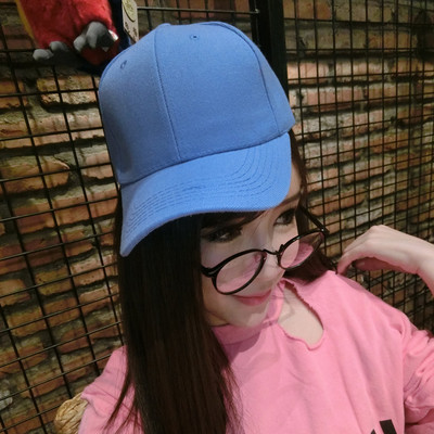 Γυναικείο καπέλο με γείσο σε διάφορα χρώματα