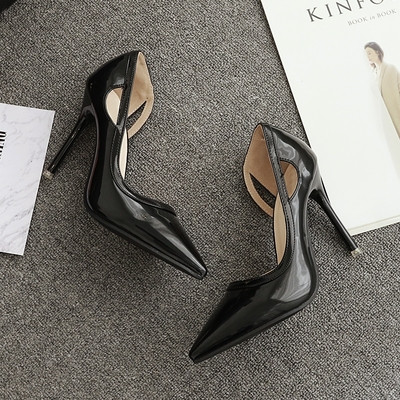 Модерни дамски  полуотворени  остри обувки в няколко цвята 