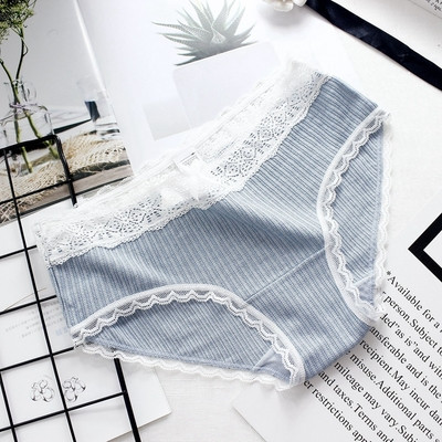 Εσώρουχα εσώρουχα σε τέσσερα χρώματα