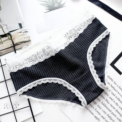 Εσώρουχα εσώρουχα σε τέσσερα χρώματα