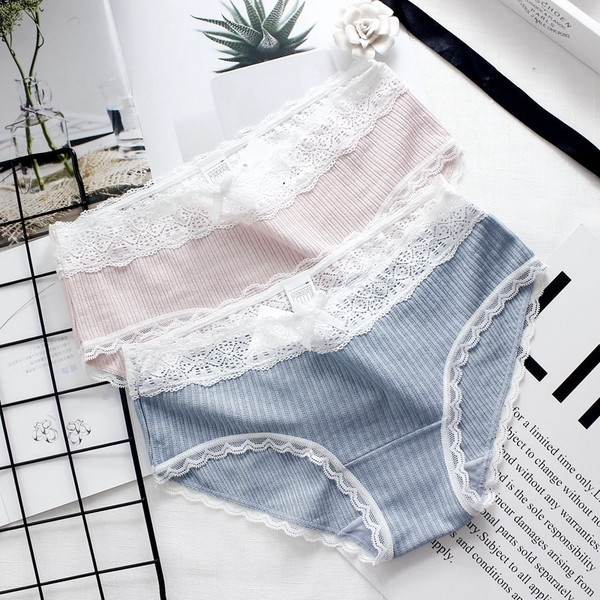 Εσώρουχα εσώρουχα σε τέσσερα χρώματα