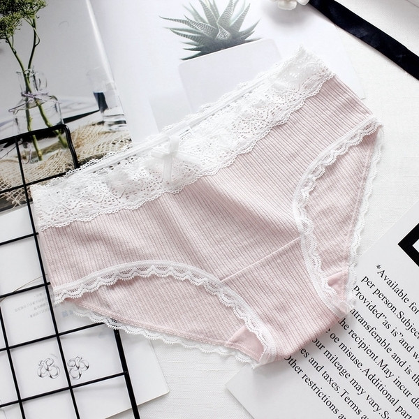 Εσώρουχα εσώρουχα σε τέσσερα χρώματα