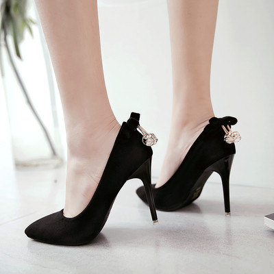 ΝΕΑ Κομψά γυναικεία παπούτσια από σουέτ με κορδέλα και χρυσό στοιχείο σε διάφορα χρώματα