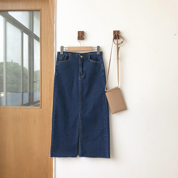 Fusta lungă de blugi de damă modernă de culoare albastru închis