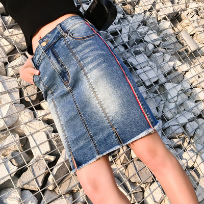 Γυναικεία φούστα denim με υψηλή μέση και λωρίδες στα πλάγια