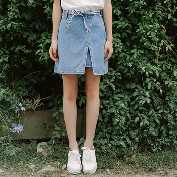 Γυναικεία φούστα denim με κορδέλα σε ανοιχτόχρωμο χρώμα