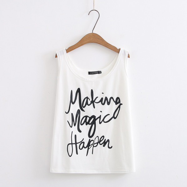 Γυναικεία μπλούζα σε διάφορα χρώματα με κολάρο και επιγραφή σε σχήμα O