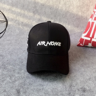 Palarie sport de dama cu vizor alb si negru cu inscriptii