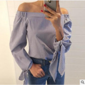 Γυναικεία μπλούζα με πτώση ώμων και μακρύ μανίκι με κορδέλα - ριγέ