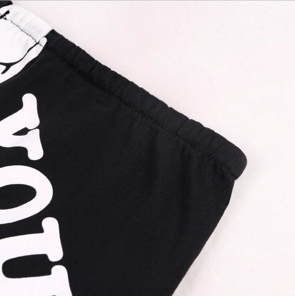 Σέξυ μαύρο εσώρουχο με εφαρμογή