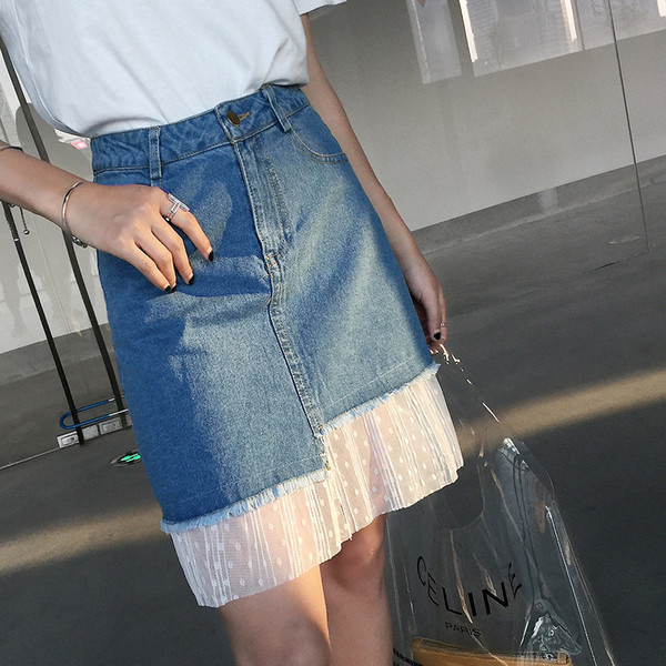 Дамска дънкова асиметрична пола с дантела