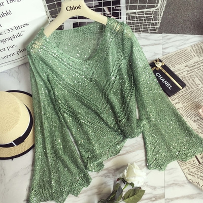 Bluză de damă strălucitoare cu decolteu în V și mâneci lotus