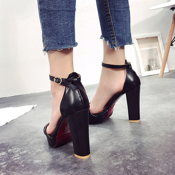 Sandale de dama elegante cu toc gros din piele ecologica in doua culori