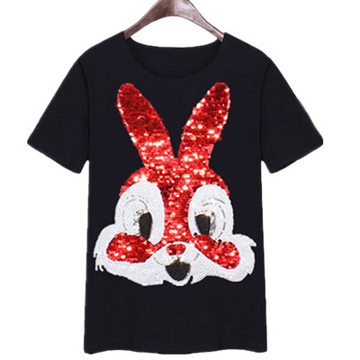 Γυναικεία μοντέρνα T-shirt με ζωηρόχρωμη εκτύπωση και sequined στοιχείο