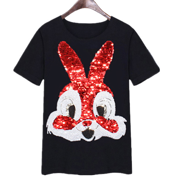 Γυναικεία μοντέρνα T-shirt με ζωηρόχρωμη εκτύπωση και sequined στοιχείο