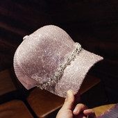 Palarie de dama moderna cu vizor in doua modele