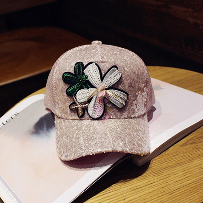 Palarie de dama moderna cu vizor in doua modele