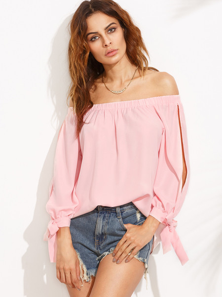 Bluză de damă cu umeri deschiși și mâneci lungi