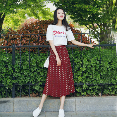 Κυρίες μακρύ φούστα των πόντων σε τρία χρώματα