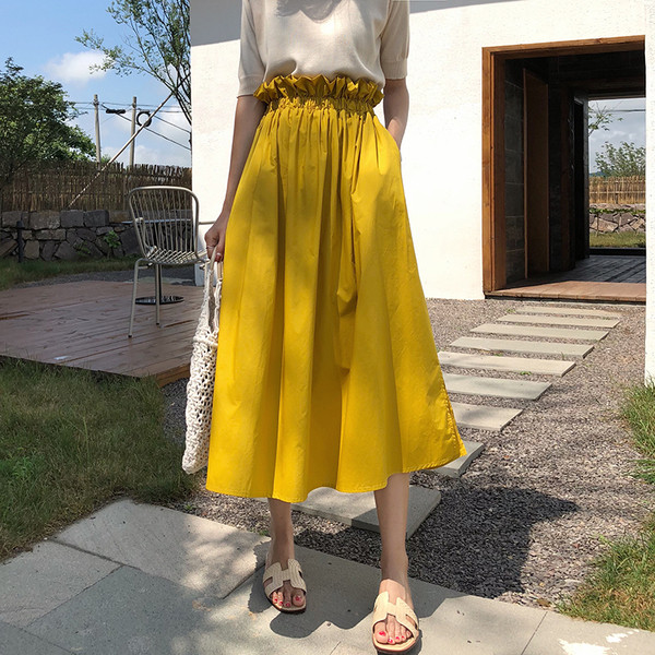 Fusta lunga de dama cu talie inalta de culoare galbena