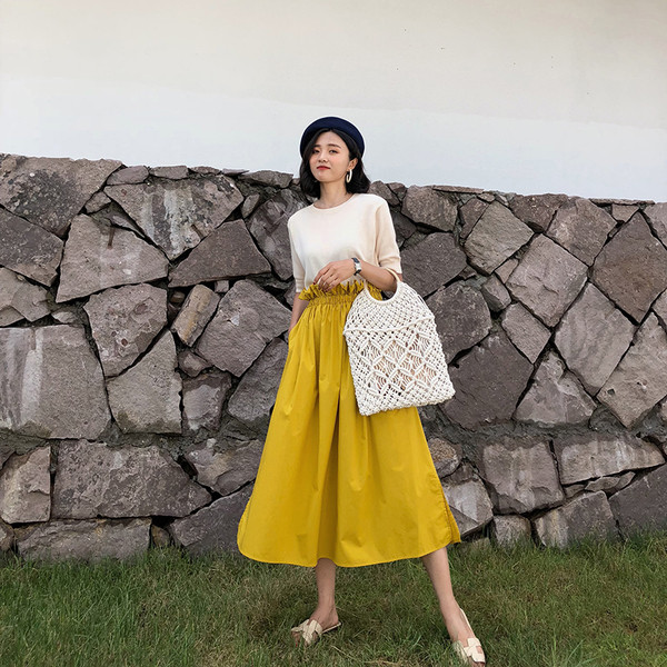 Fusta lunga de dama cu talie inalta de culoare galbena