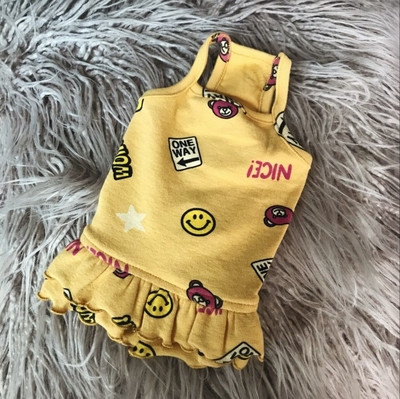 Μοντέρνο σκύλο φόρεμα με πολύχρωμη εφαρμογή σε διάφορα χρώματα