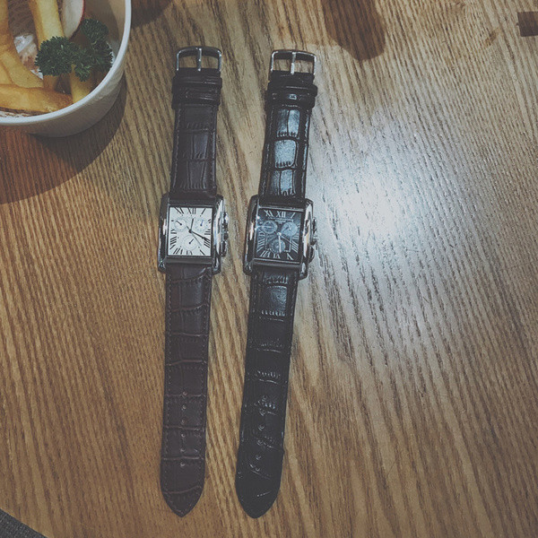 Мъжки правоъгълен часовник в 2 цвята