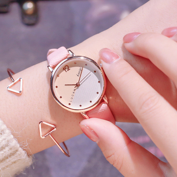 Ceas de dama in mai multe culori diferite