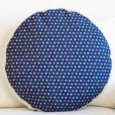 Декоративни кръгли възглавници с различни апликации 