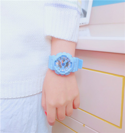 Ceas rotund de dama cu curea din silicon in mai multe culori