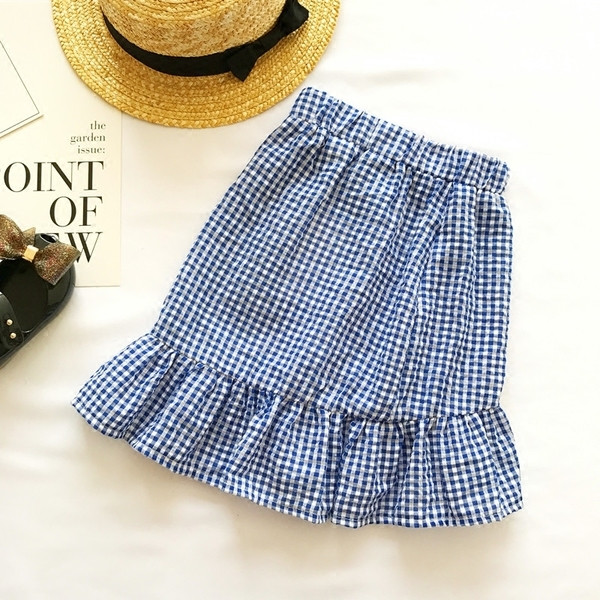 Fusta scurta in carouri pentru copii pentru o fata cu talie inalta si volane