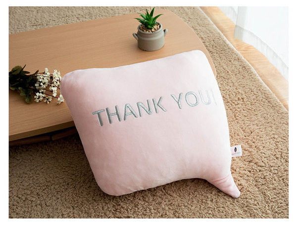 Perne decorative mici in trei modele cu inscriptie