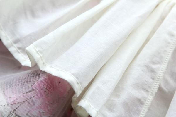 Fusta moderna pentru copii pentru fete de culoare deschisa cu decor 3D