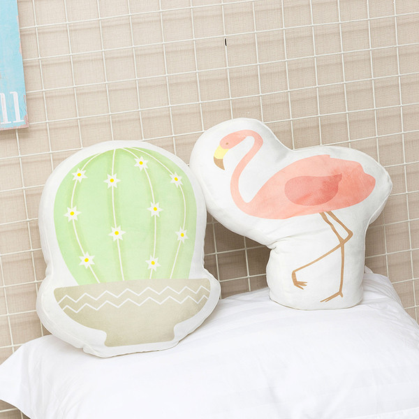 Διακοσμητικά μικρά μαξιλάρια με τη μορφή φυτών και ζώων