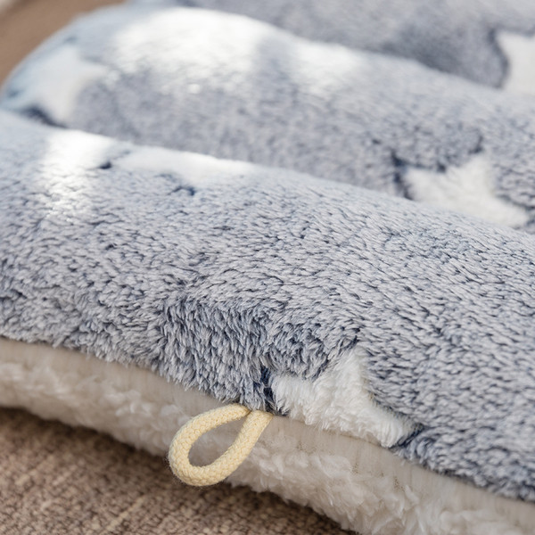 Μαλακό μαξιλάρι σε δύο χρώματα