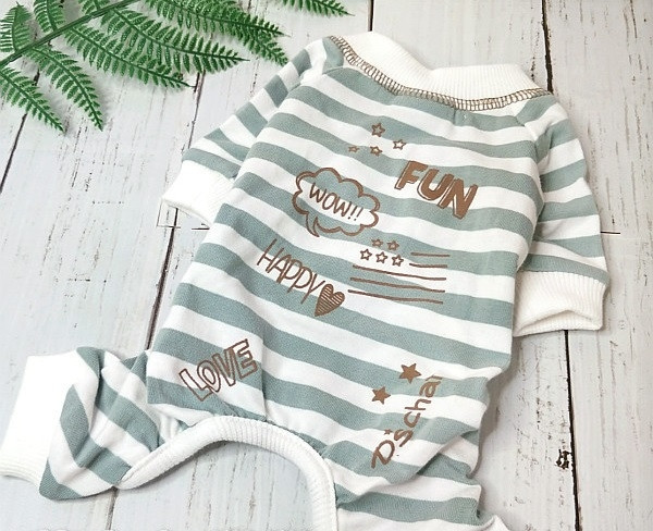 Δίχρωμο κέντημα για σκύλους με έγχρωμο κέντημα