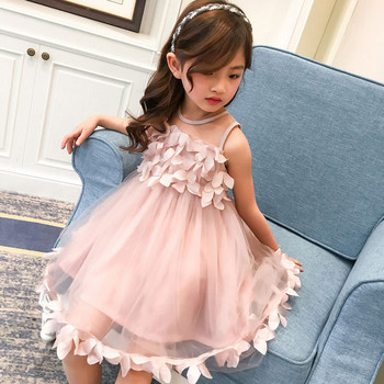 Κομψό παιδικό φόρεμα με 3D floral διακόσμηση σε ροζ και λευκό χρώμα