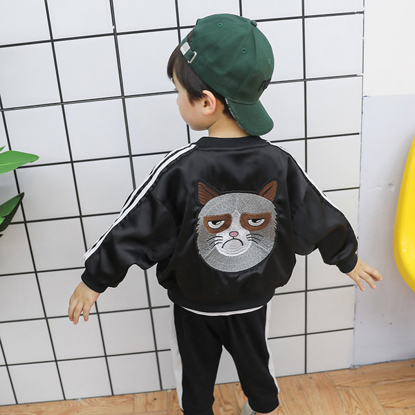 Geaca subtire pentru copii pentru baieti cu broderie pe spate in negru si verde